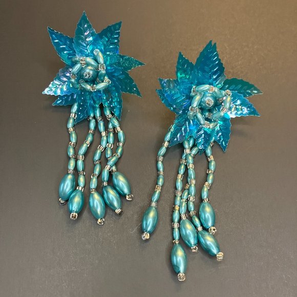 Vintage Turqouise Blue Leaf Beaded Dangle Clip-on Earrings - Picture 3 of 8